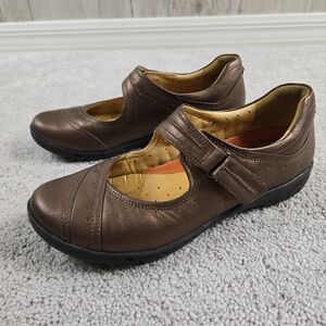 Clarks Un.Structured Metallic Brown Leather Mary Janes Shoes Sz 8.5 Boho Indie